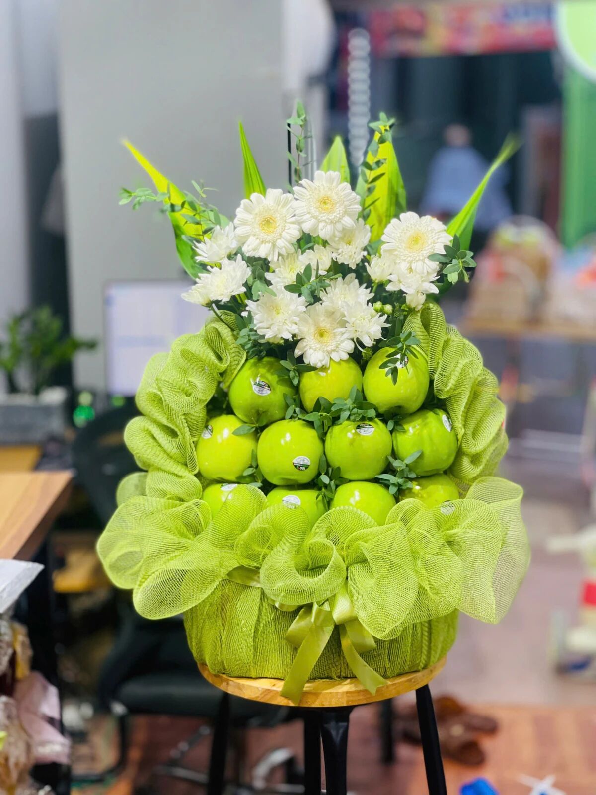 Giỏ trái cây dâng lễ tiêu chuẩn KF432