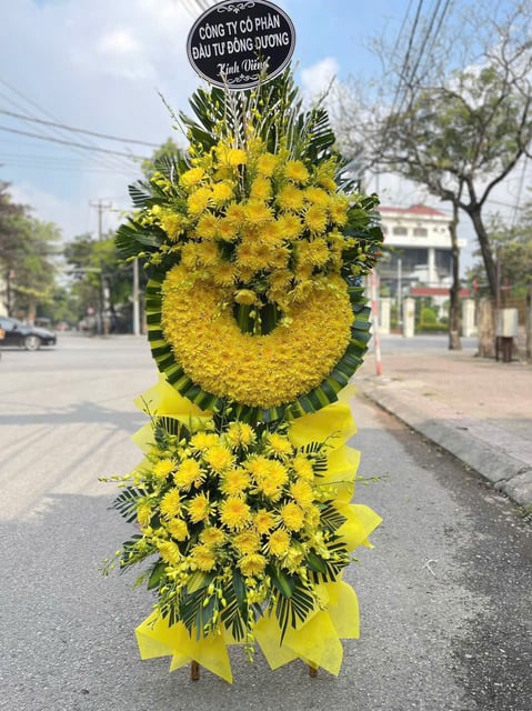 Mẫu Hoa Viếng – V19