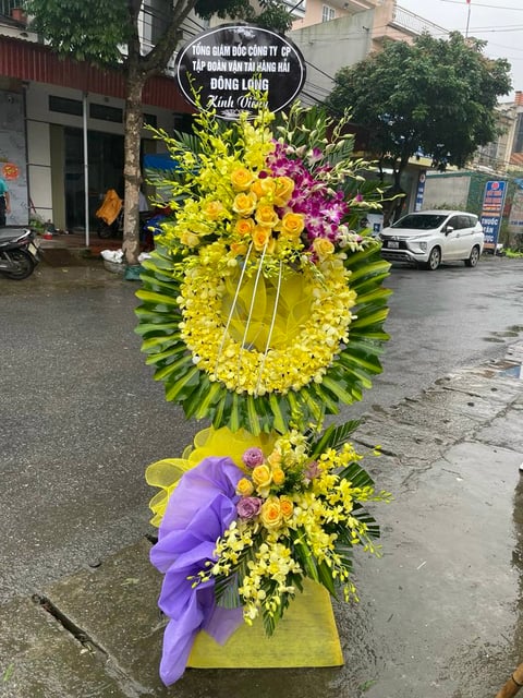 Mẫu Hoa Viếng – V09