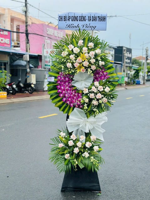 Mẫu Hoa Viếng – V21
