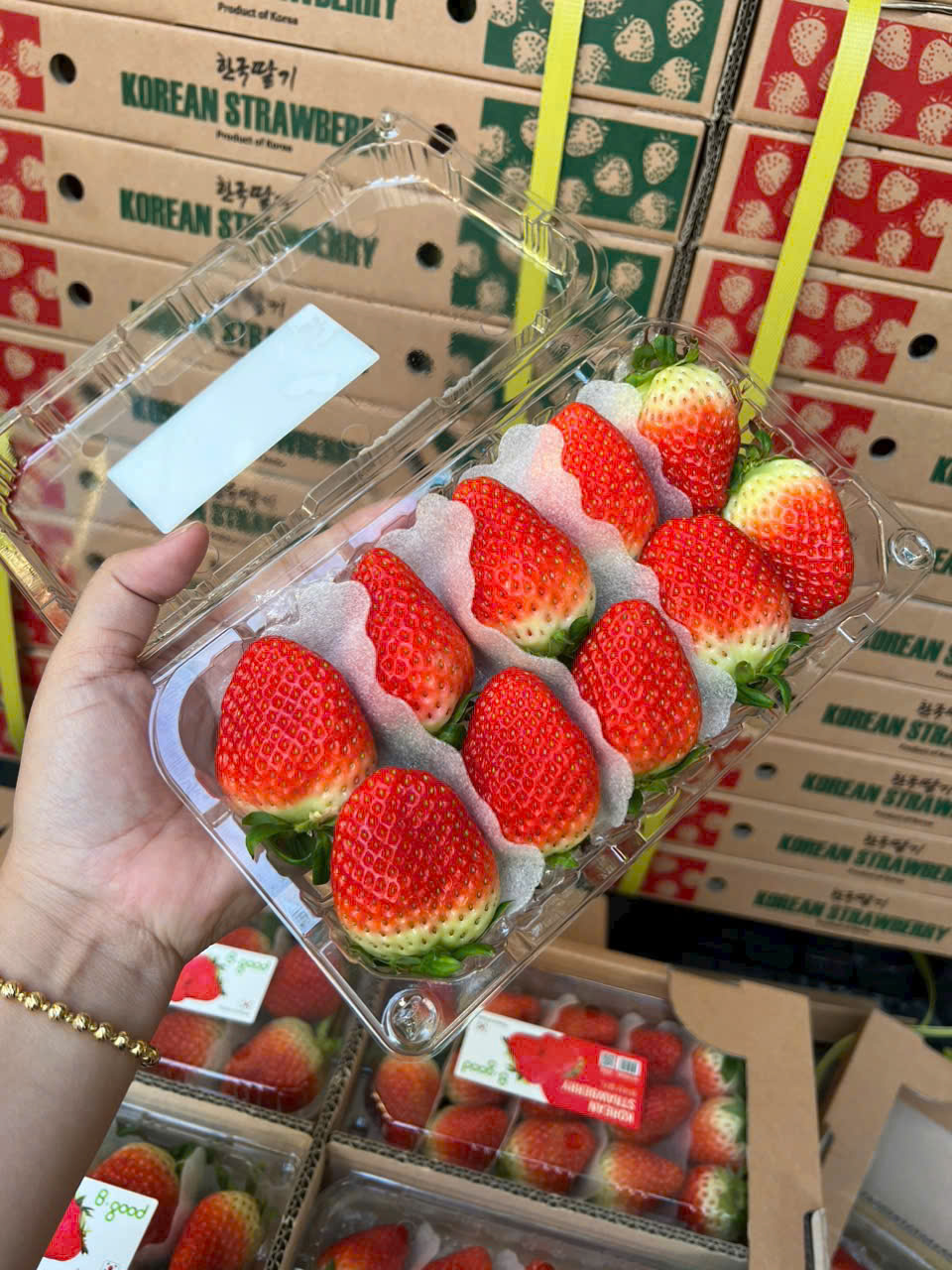 Dâu Hàn Quốc Golden 330gr