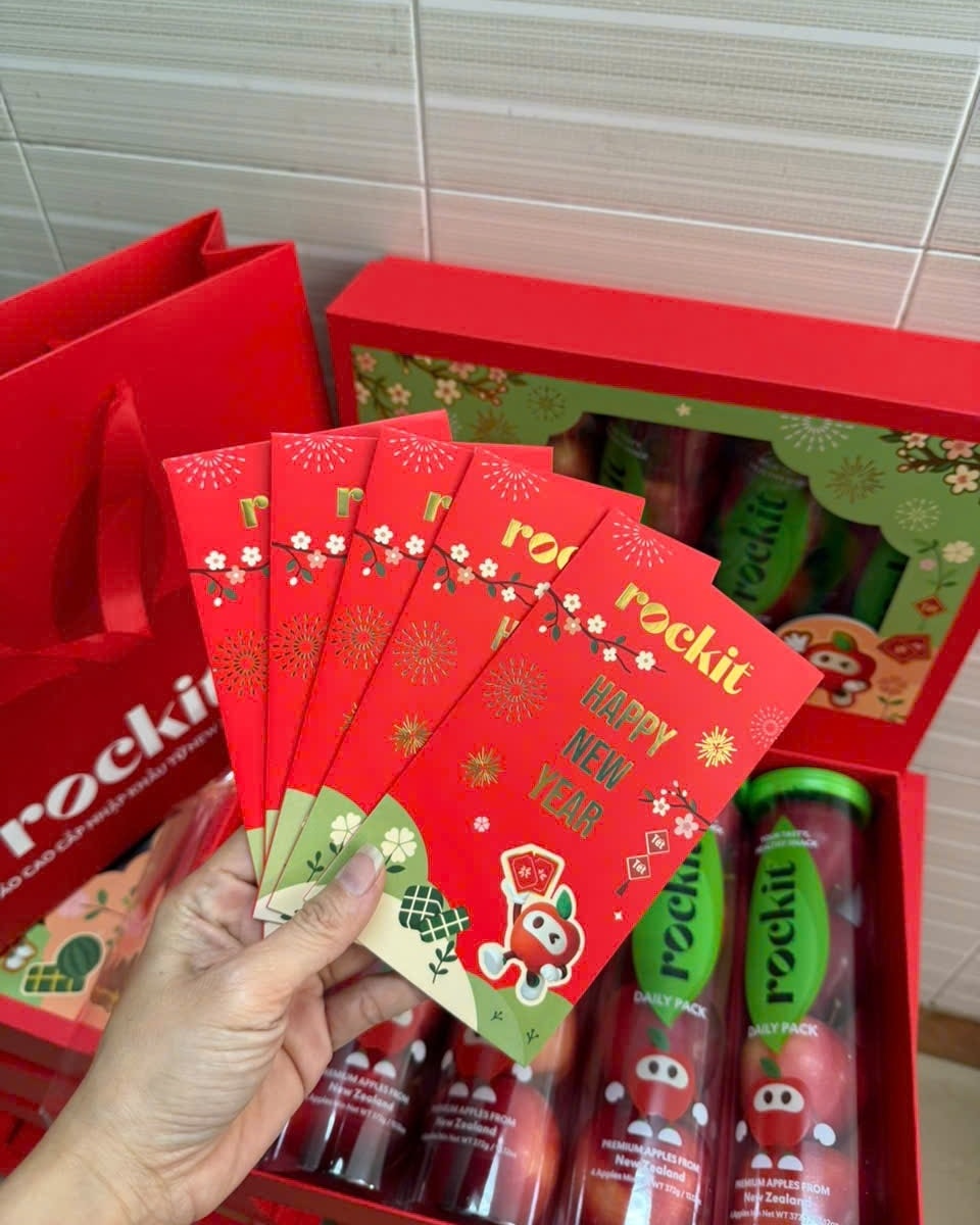 Táo Rockit New Zealand Hộp Quà Tết 5 Ống