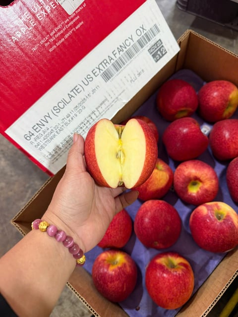 Táo Envy Mỹ Size 64 Nguyên thùng 18kg