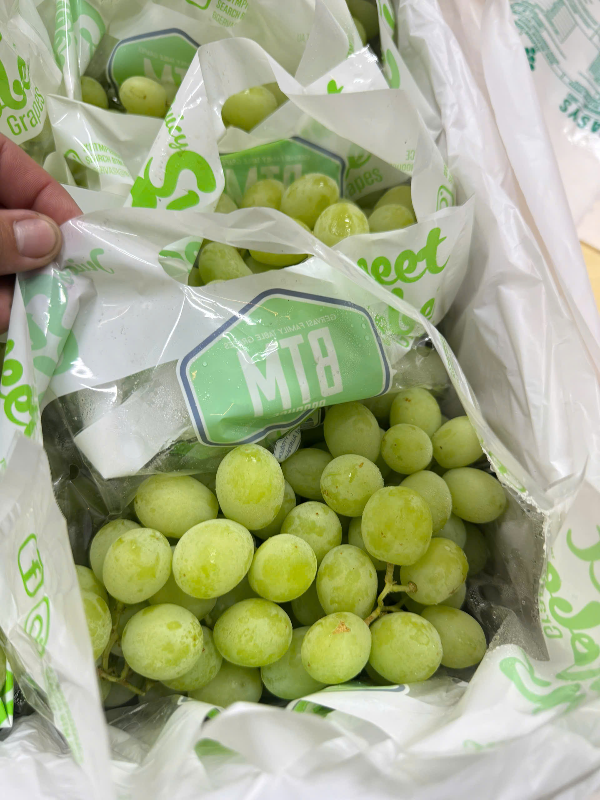 Nho Xanh Úc BTM Sweet Globe