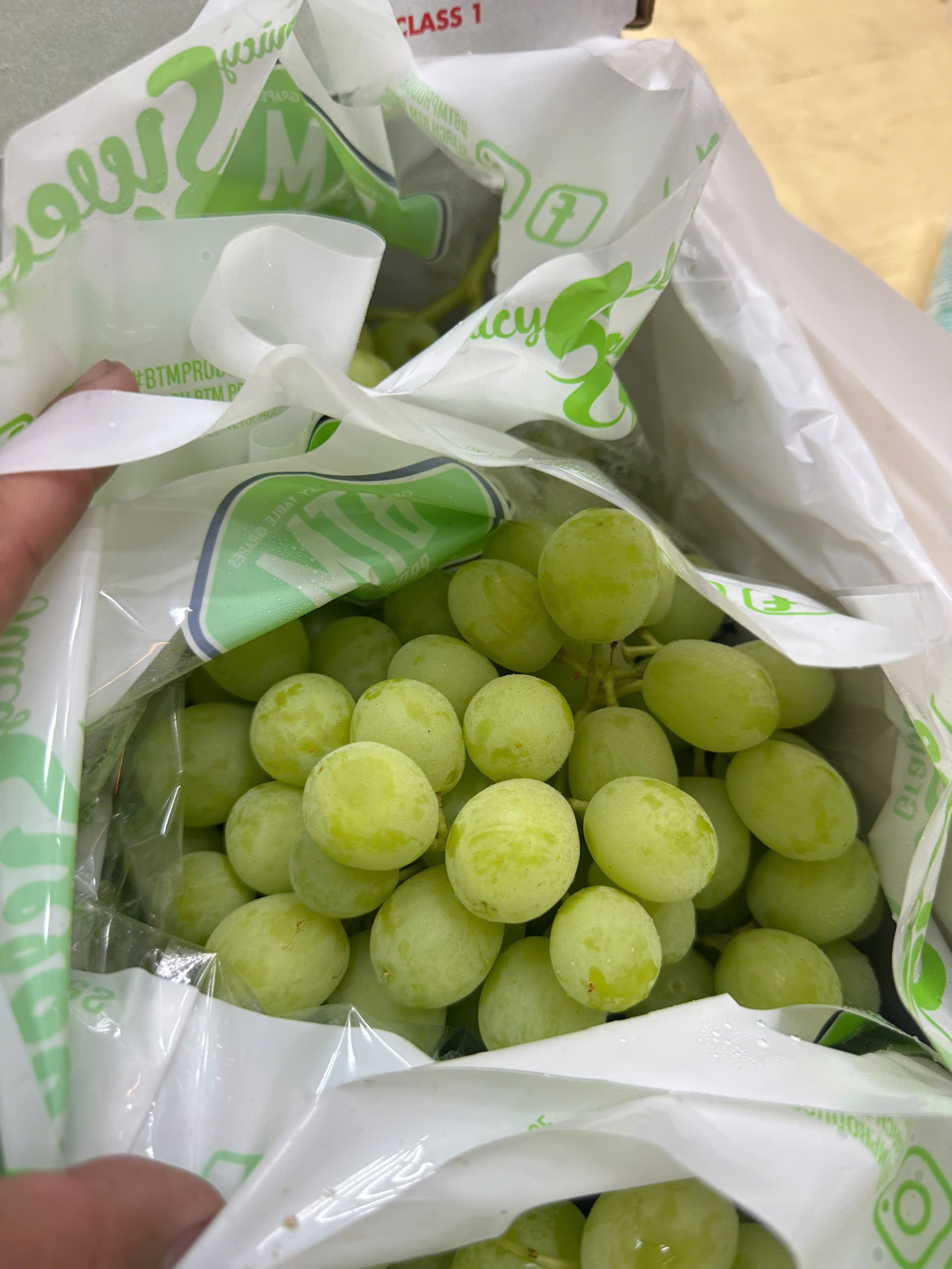 Nho Xanh Úc BTM Sweet Globe