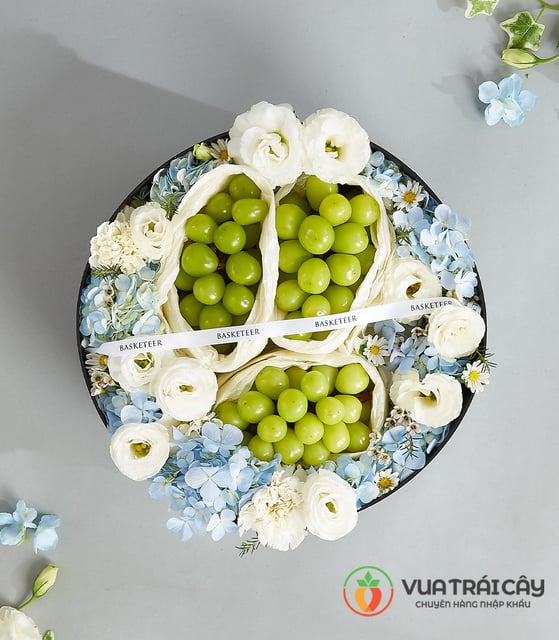 Hộp Trái Cây Kết Hợp Hoa Tươi Cao Cấp KF290