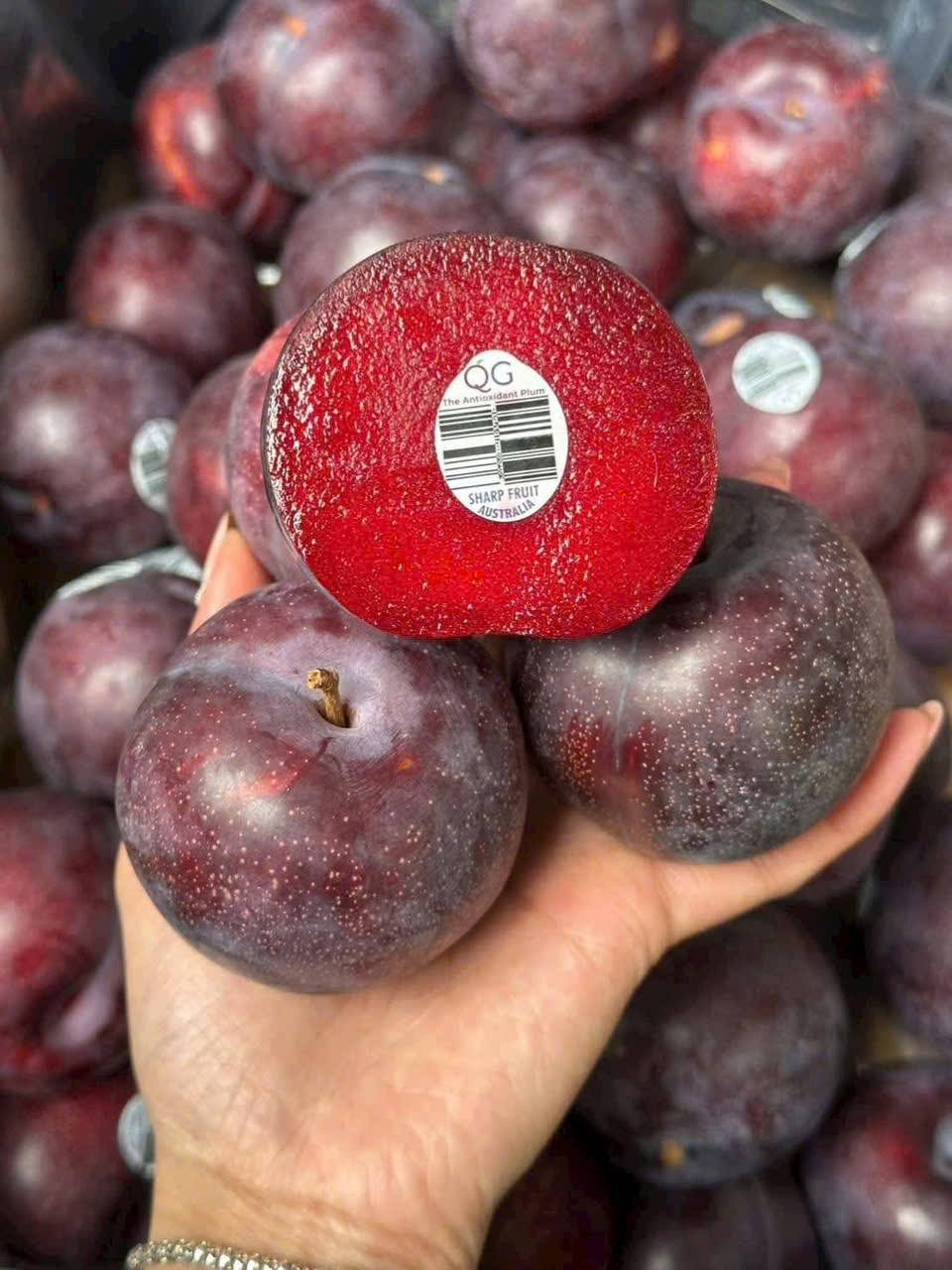 Mận Úc Ruột Đỏ I.M.SWEET