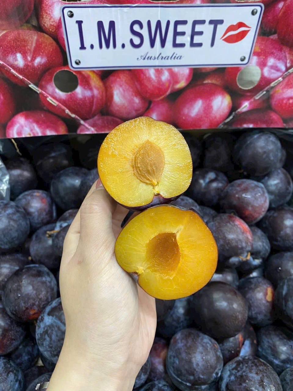 Mận Úc Ruột Vàng I.M.SWEET