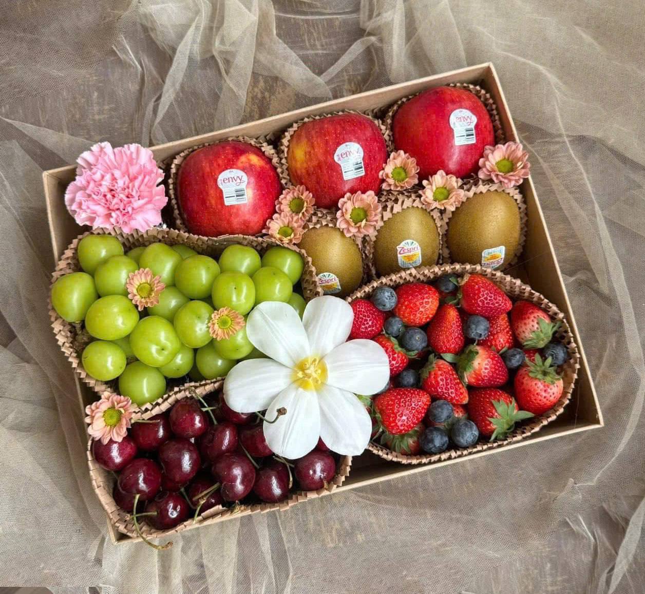 Hộp Trái Cây Quà Tặng Cao Cấp KF321