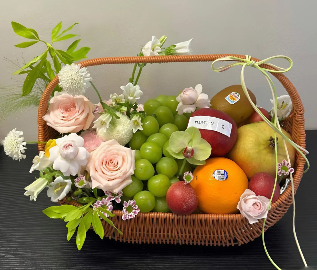 Giỏ Thuyền Trái Cây Cao Cấp - Quà Tặng Sang Trọng KF349