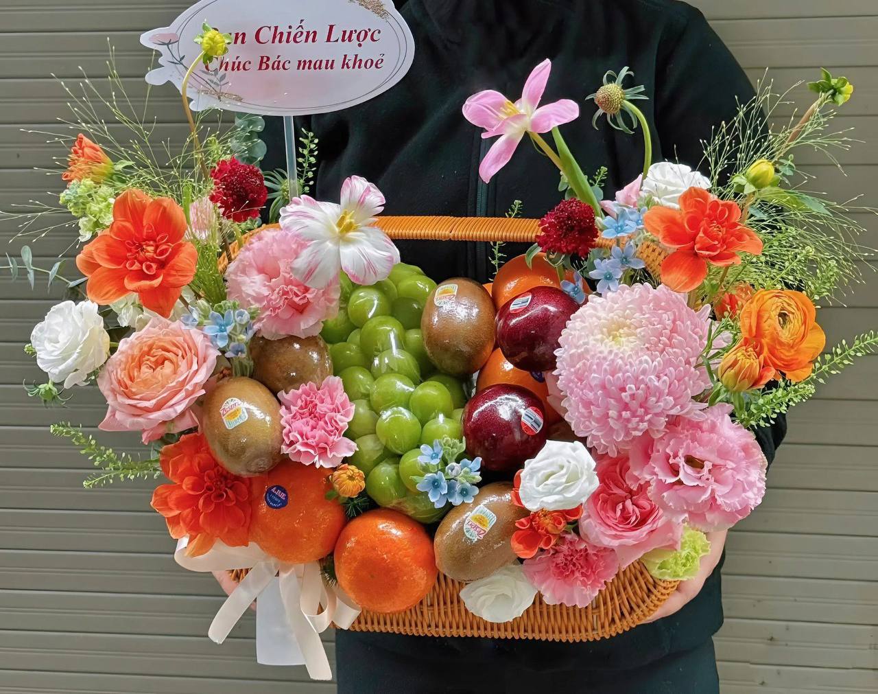 Giỏ Thuyền Trái Cây Cao Cấp - Quà Tặng Sang Trọng KF355