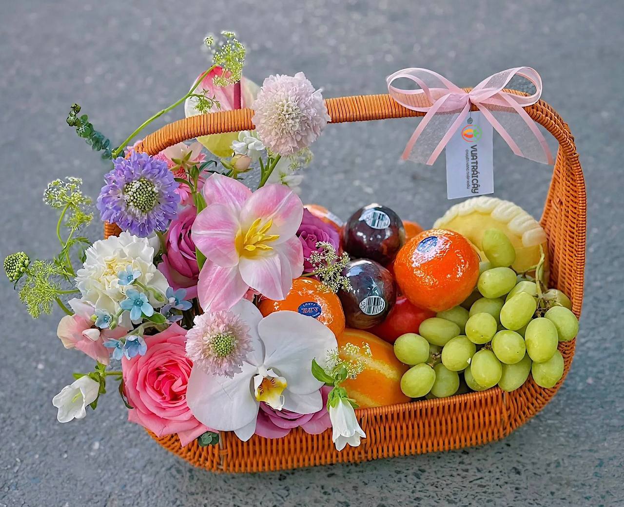 Giỏ Thuyền Trái Cây Cao Cấp - Quà Tặng Sang Trọng KF357