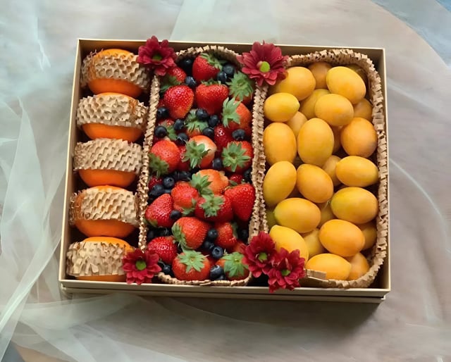 Hộp Trái Cây Quà Tặng Cao Cấp KF398
