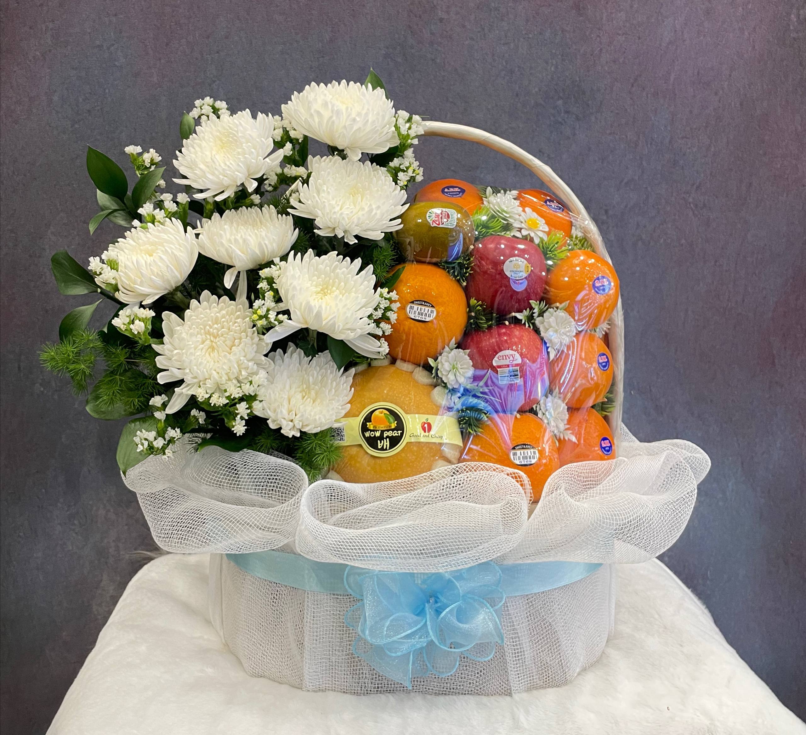 Giỏ Trái Cây Kết Hợp Hoa Tươi Đám Tang KF27