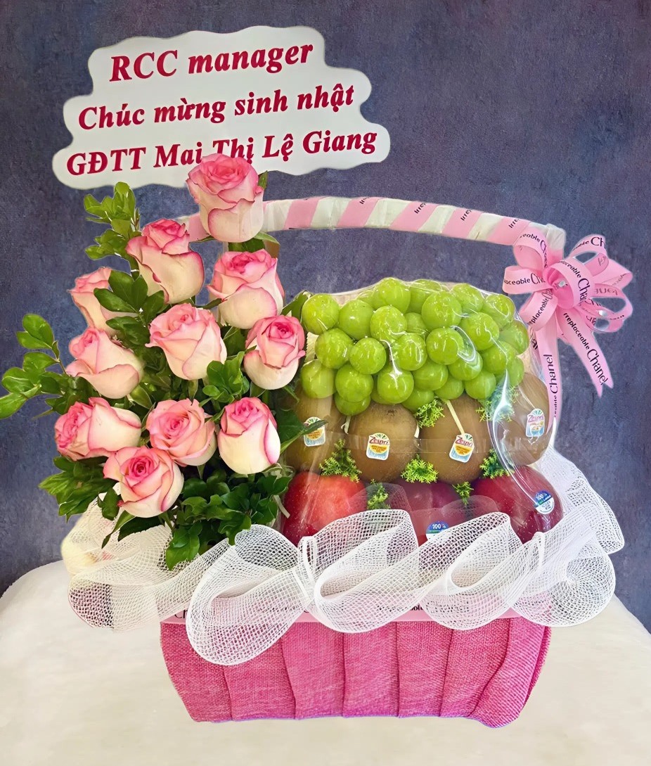 Giỏ Trái Cây Kết Hợp Hoa Tươi KF418