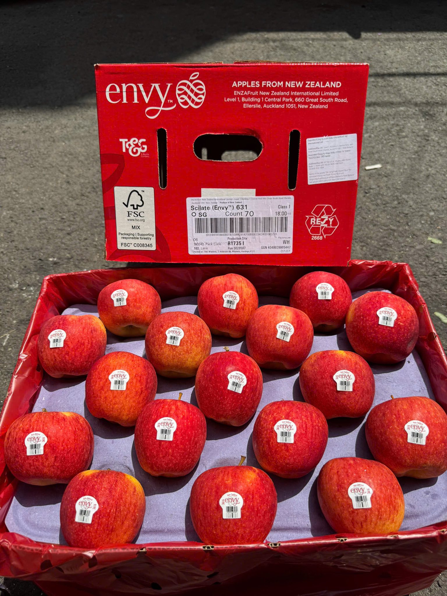 Táo Envy Size 70 Nguyên thùng 18kg